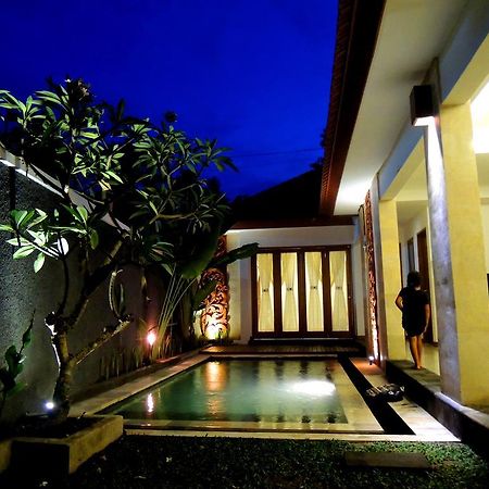 Jayastuti House Villa Ubud Szoba fotó